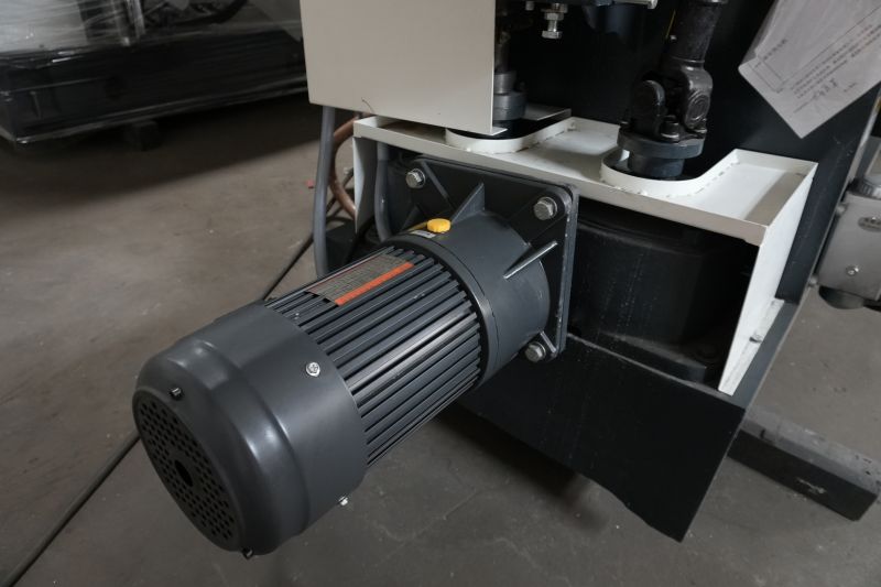 10 Motors Glass Beveling Polishing Machine