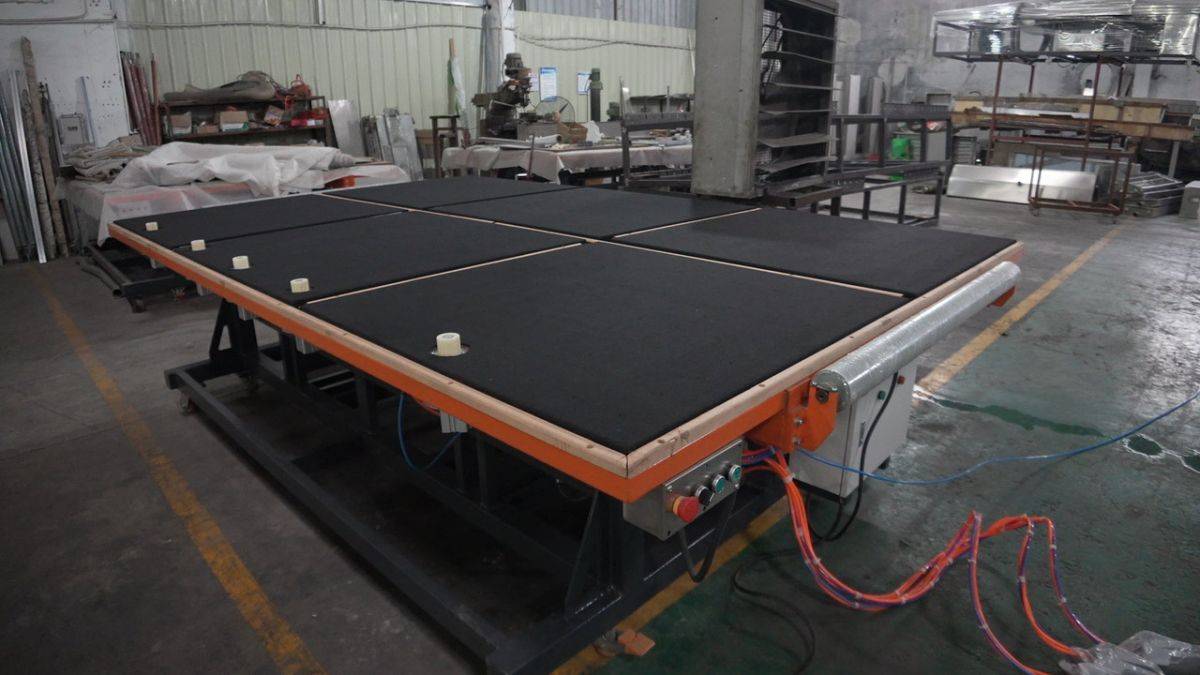 Industrial Glass Breaking Machine